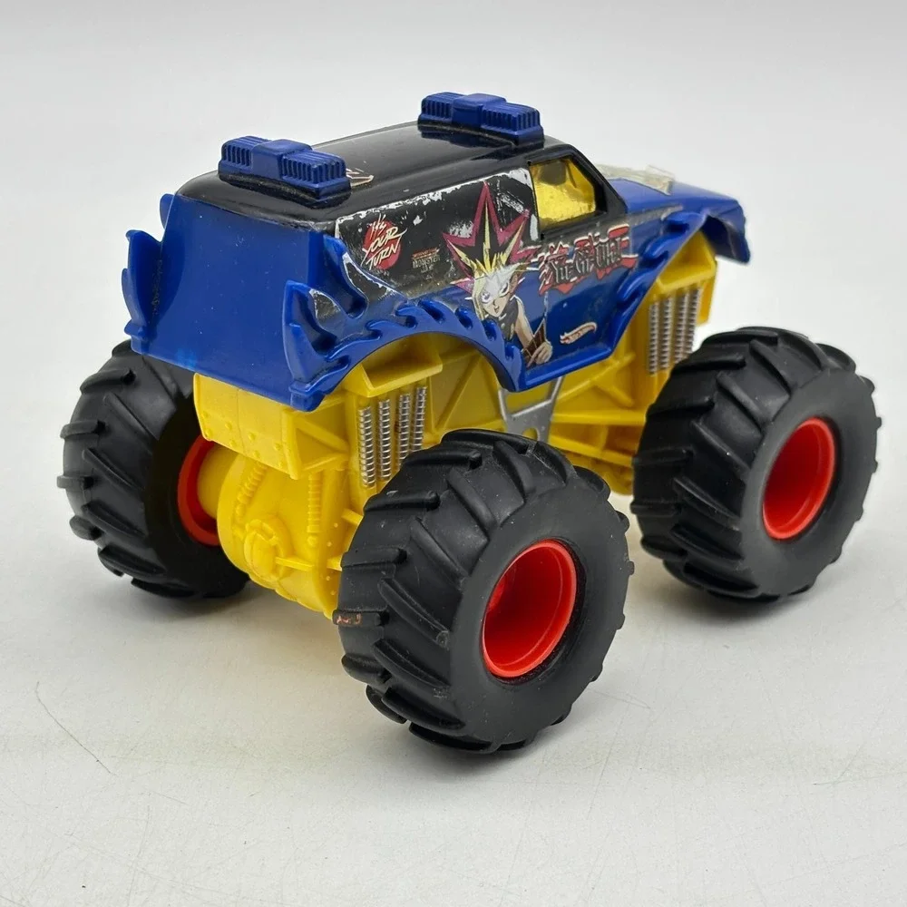Hot Wheels Monster Jam Yu-Gi-Oh Rev Tredz 1:43 Monster Truck 2003 Mattel